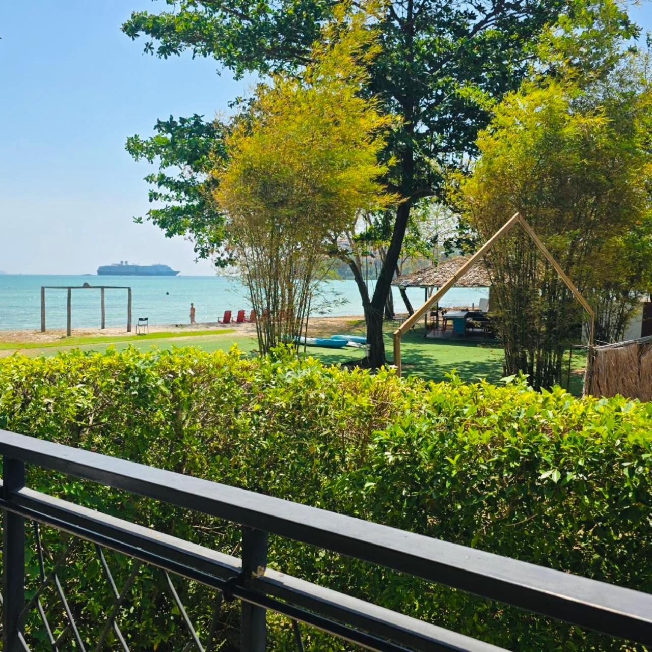 Charcoal Panwa Beach Phuket Ban Tha Khreng Exteriör bild
